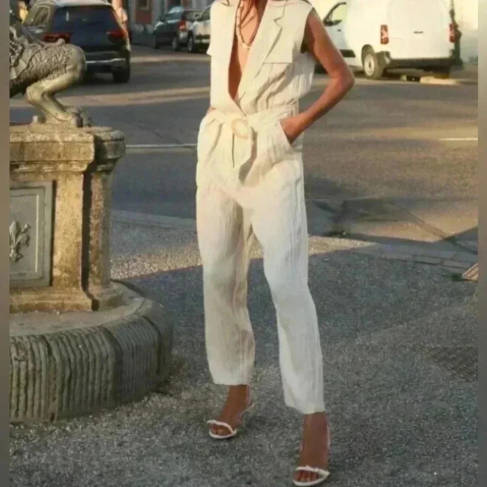 🔥🔥Zara women collard dart sleeveless jumpsuit with belt